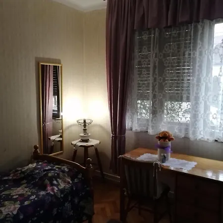 Zemunski Mir Holiday home *